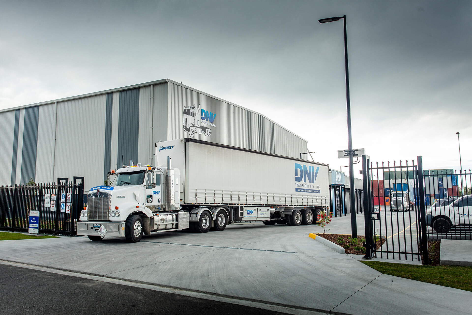 Container Side Loader Brisbane Gold Coast Sunshine Coast